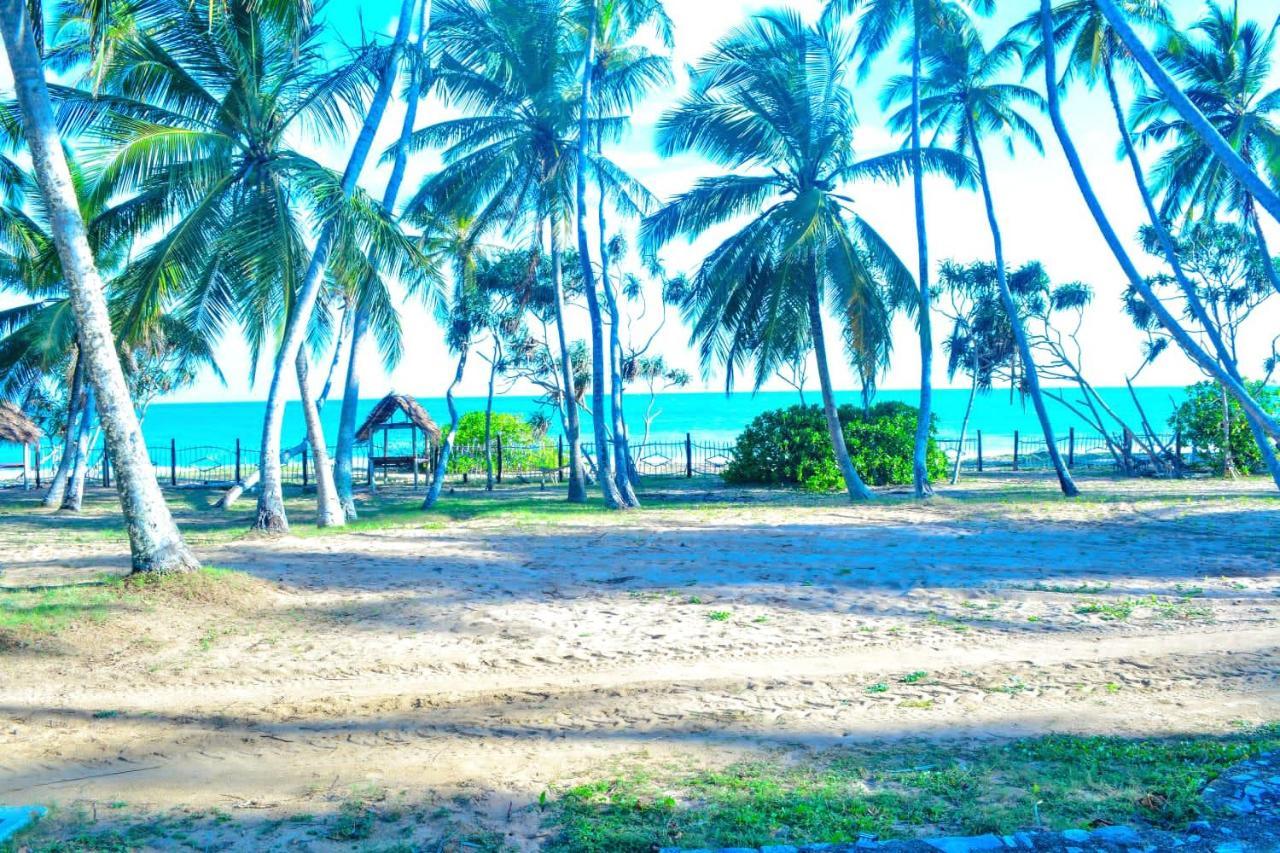 Helios Beach Resort Tangalle Exterior photo