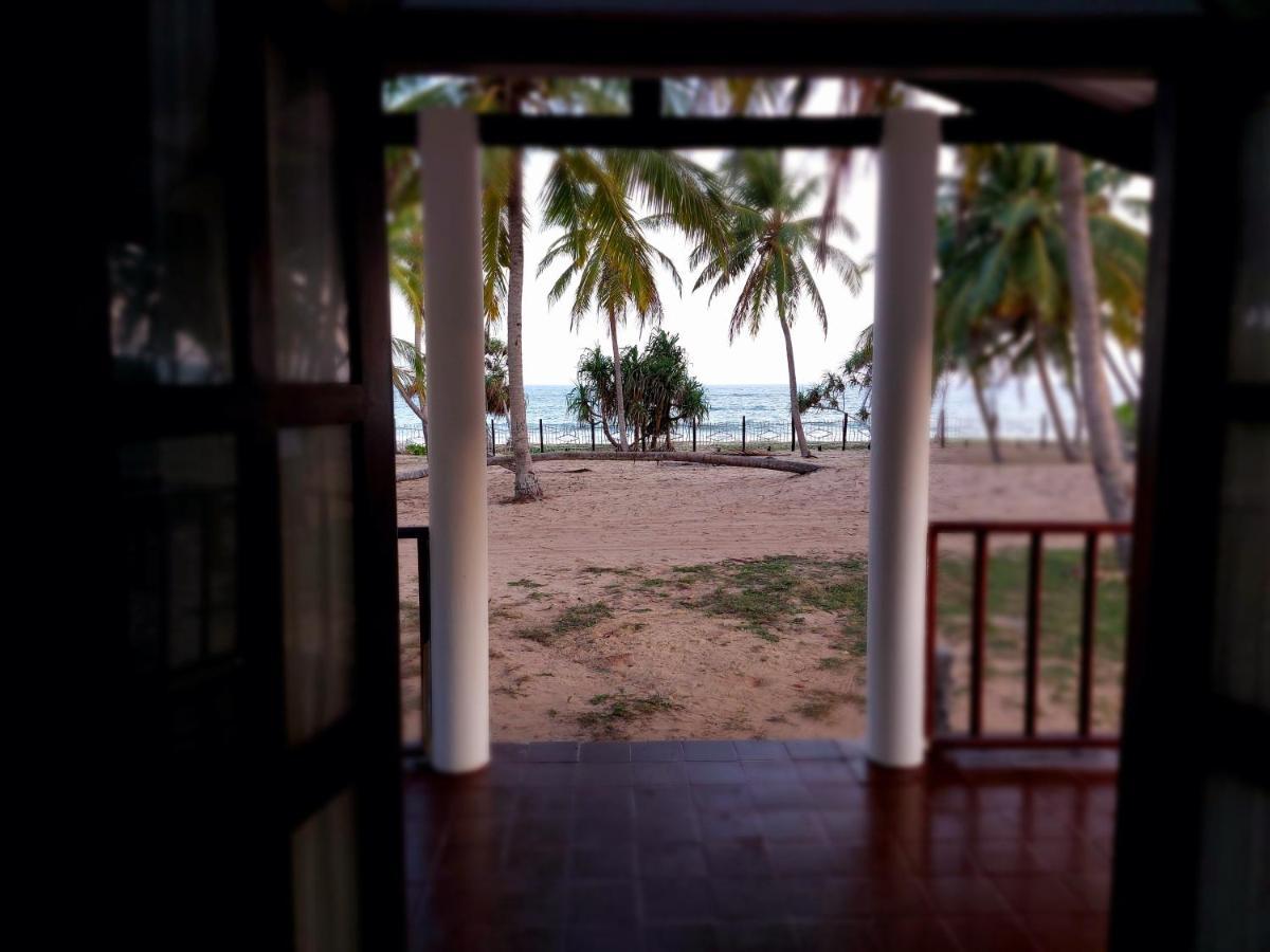 Helios Beach Resort Tangalle Exterior photo