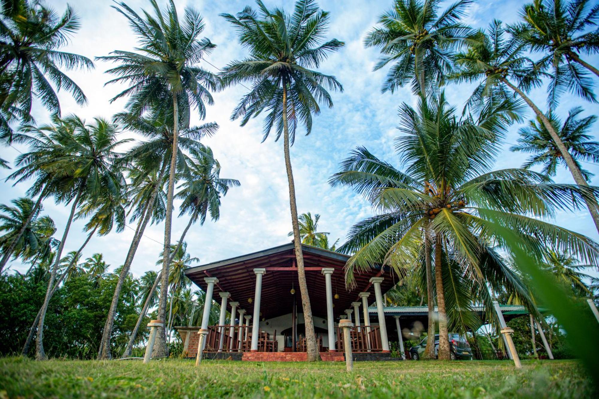 Helios Beach Resort Tangalle Exterior photo